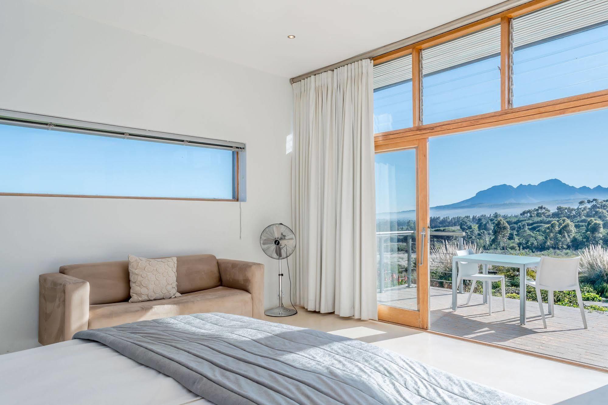 Colourful Manor Guesthouse Cape Town Luaran gambar
